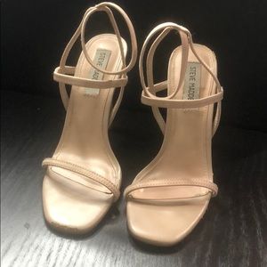 Steve Madden Nectur sandal -FREE